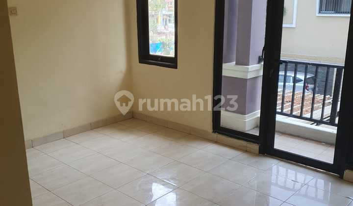 CITY RESORT HOUSE - STRATEGIC LOCATION CITY RESORT HOUSE - STRATEGIC LOCATION