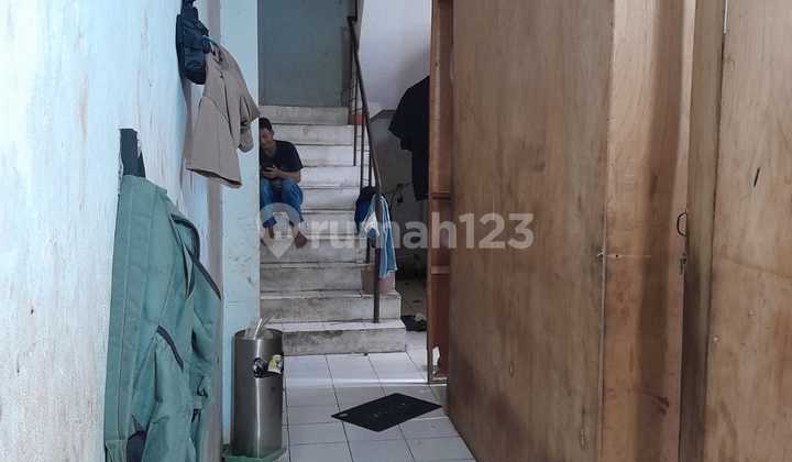 GUDANG PERGUDANGAN MUTIARA KOSAMBI - DADAP AKSES CONT. 40", LISTRIK BESAR OFFICE