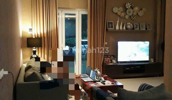 Rumah hook siap huni di Cluster acacia Sumarecon Bekasi  2