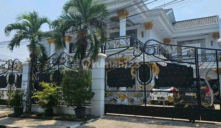 Rumah cantik kekinian full furnished di Jaka permai Bekasi  1