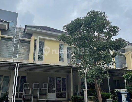 Rumah Full Renov Semi Furnished Row Jalan 12 Meter di Cluster Adara Harapan Indah Bekasi 1