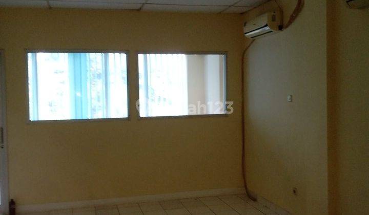 Ruko Siap Pakai Hadap Taman Cempaka Mas Jakarta Pusat 10