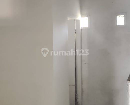 Ruko 1 Lantai Siap Pakai di Taman Kebalen Bekasi  5