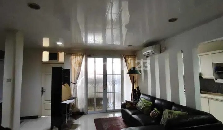 For Sale: House in a Beautiful, Comfortable, and Safe Environment, Rempoa Ciputat Location