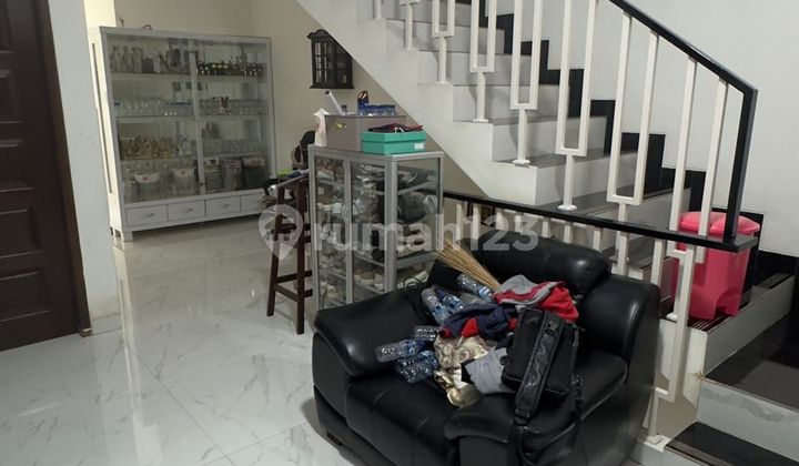 FOR SALE FURNISHED HOUSE INCLUDING BOARDING LOCATION KEBON JERUK 2