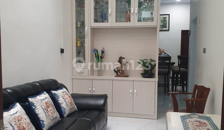 FOR SALE RUMAH FURNISHED INCLUDE KOST LOKASI KEBON JERUK FOR SALE RUMAH FURNISHED INCLUDE KOST LOKASI KEBON JERUK