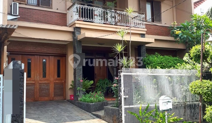 Large and Beautiful House in Bintaro Jaya Sector 2 - Premium Location!