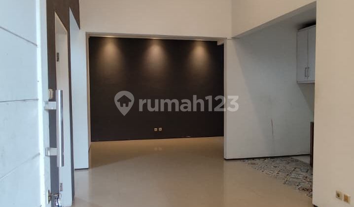 Jual Cepat Rumah Tinggal Baru Renovasi Lokasi Bagus Strategis di Permata Bintaro - Bu