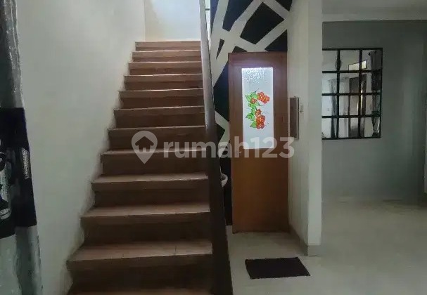 For Sale Premium Residential House Near Facilities Cirendeu Location 2