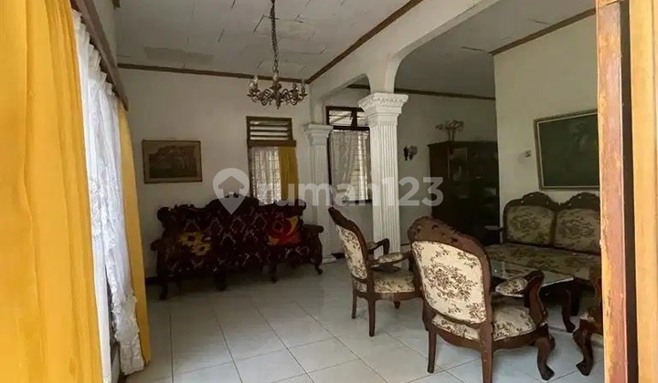 Dijual Rumah 2 Lantai di Tanah Abang – Lokasi Emas, Potensi Untung Tinggi!