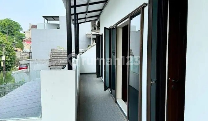 Jual Cepat Rumah Luas Bagus Siap Huni di Serpong Park 2