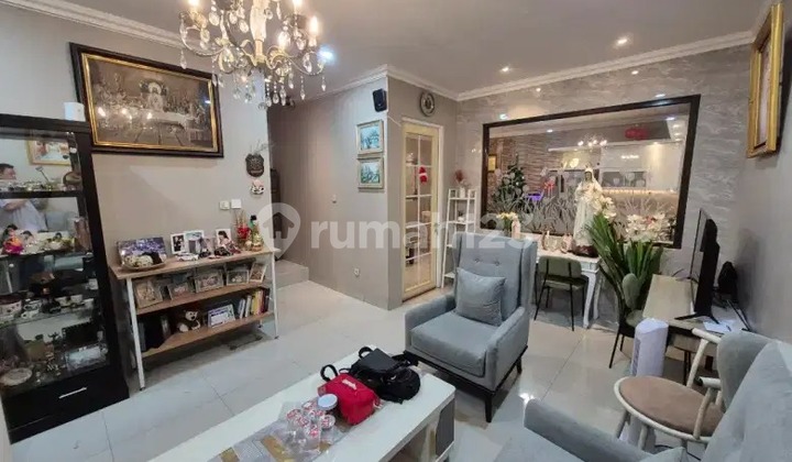 Jual Rumah Cantik Adem Lingkungan Tentram di BSD City - Harga Nego