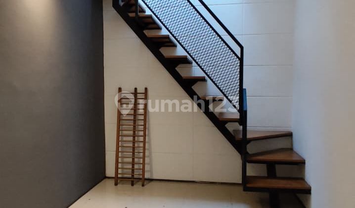 Jual Cepat Rumah Tinggal Baru Renovasi Lokasi Bagus Strategis di Permata Bintaro - Bu