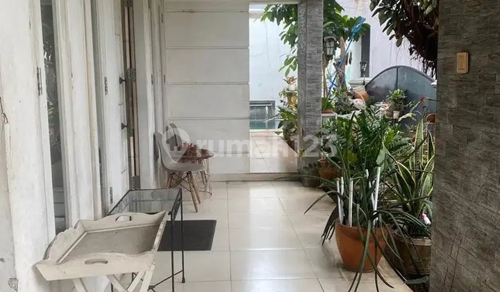 Dijual Rumah Mewah Ada Swiimming Pool di Bintaro Sektor 3A Dijual Rumah Mewah Ada Swiimming Pool di Bintaro Sektor 3A