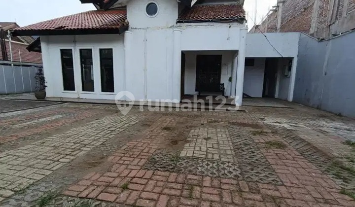 Large Well-Maintained House for Sale in Cilandak Behind Citos