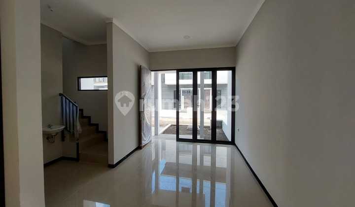 Viral 2-Story House in Wonorejo, East Surabaya 2