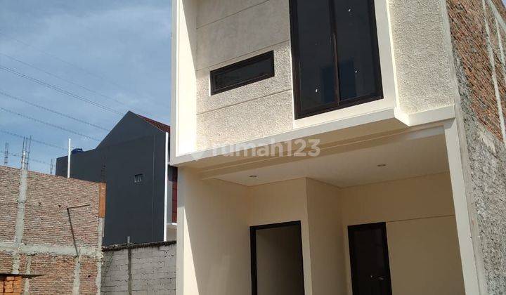 Rumah Cantik Strategis 2 Lantai di Radar Auri Cimanggis dekat Toll Jorr 1