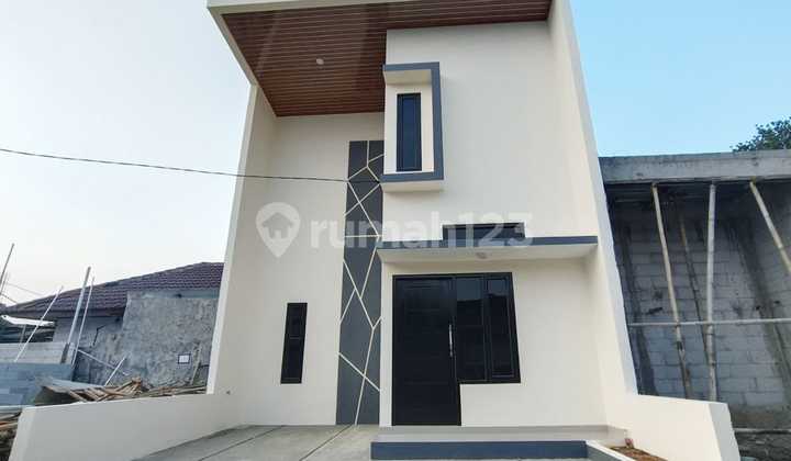 Rumah 2 Lantai Strategis Dekat Puskesmas Pondok Ranggon Jakarta Timur