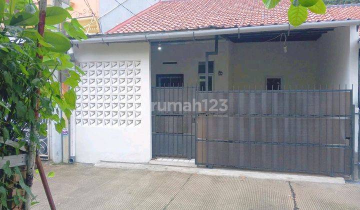 Rumah Strategis Dekat Toll Setu Jakarta Timur, Samping Mabes Tni Cilangkap,deket Lrt  2