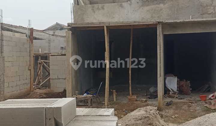 Rumah Cantik Strategis 2 Lt Dekat Toll Setu, Bambu Apus , Ltr Jakarta Timur 2