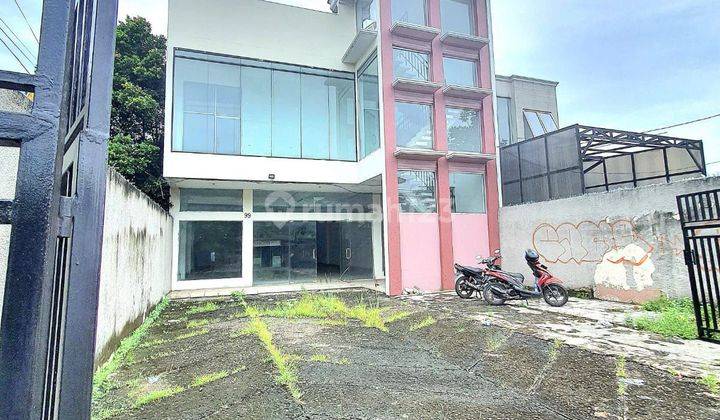 Gedung 3 lantai strategis dekat Cinere kota & Lebak bulus jaksel