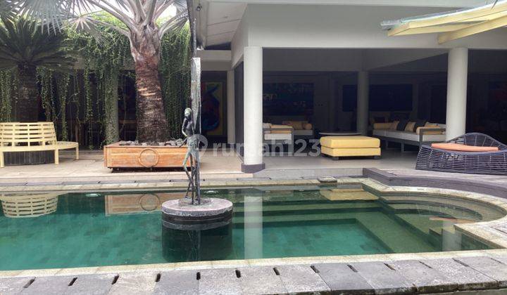 Amazing Villa 4 Bedrooms In Great Location Sanur 2