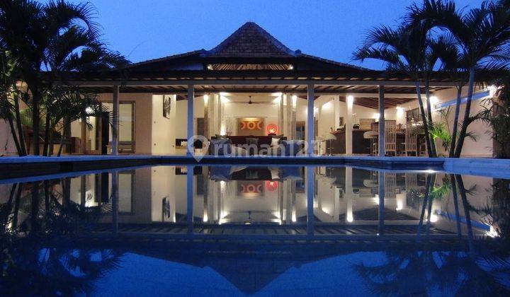 Villa Freehold 3 Bedrooms In Pantai Nyanyi 1