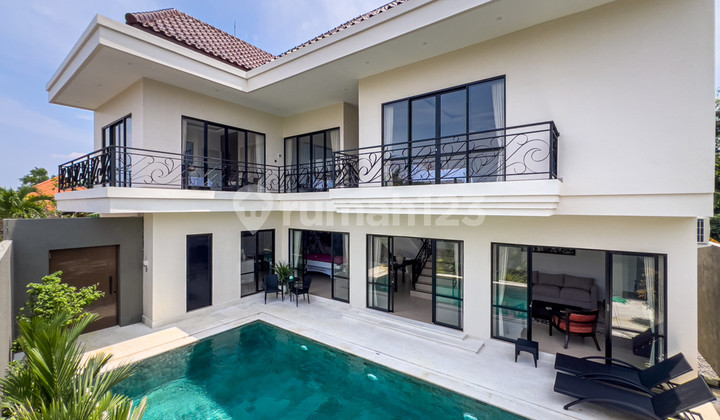 Leasehold - Modern 3 Bedroom Villa For Sale In Prime Seminyak - Bali
