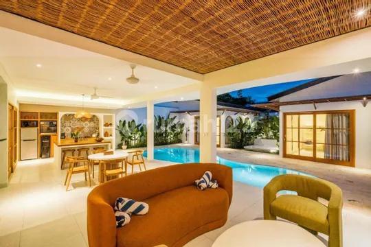 Villa 3 Bedrooms Leasehold In The Heart Of Canggu Bali
