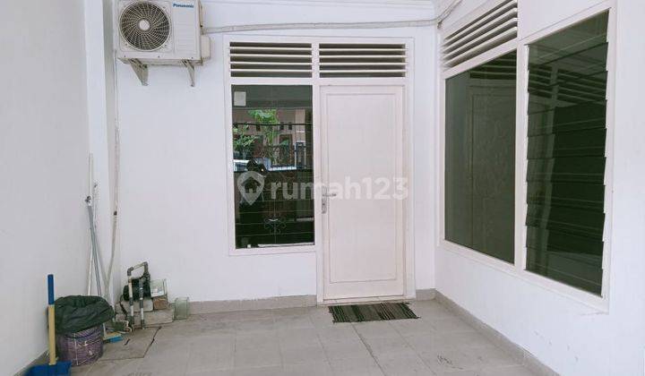 Rumah bagus 4 kamar dekat Cikini Kramat Raden Saleh 2