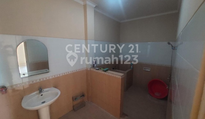 Disewa Rumah 2lantai Di Cempaka Putih, Rapih Dan Siap Huni 2