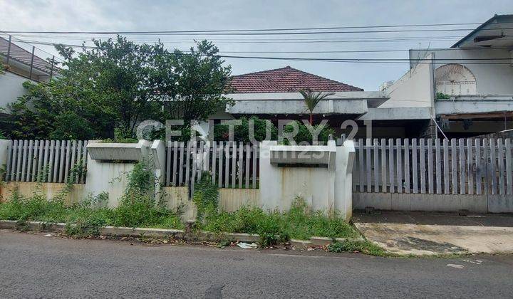 Rumah Bagus Semi Furnished Di Permata Hijau 1