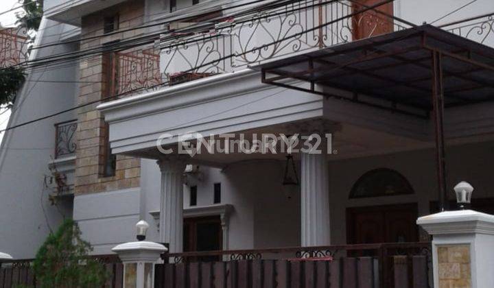 Rumah Besar Dan Mewah Di Cempaka Putih Dekat RS Islam Siap Huni 2