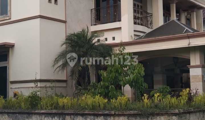 Rumah Mewah Di Perumahan Tirtasani Jalan Godean Km.2