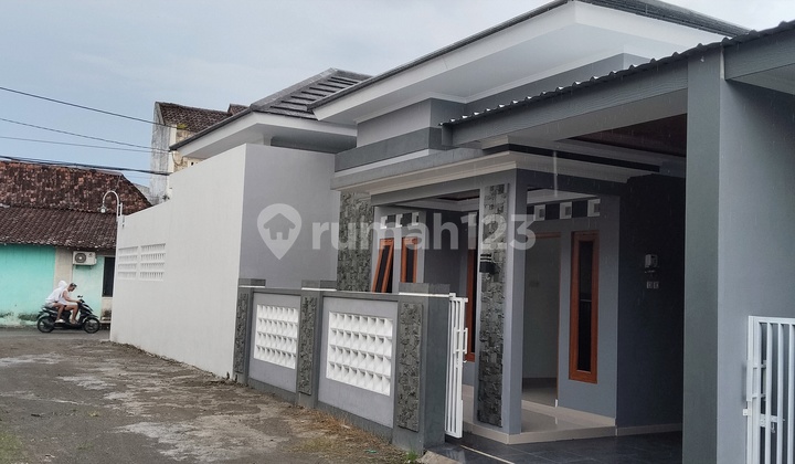 Rumah Baru Sidoarum Jalan Godean Km 6 De 2