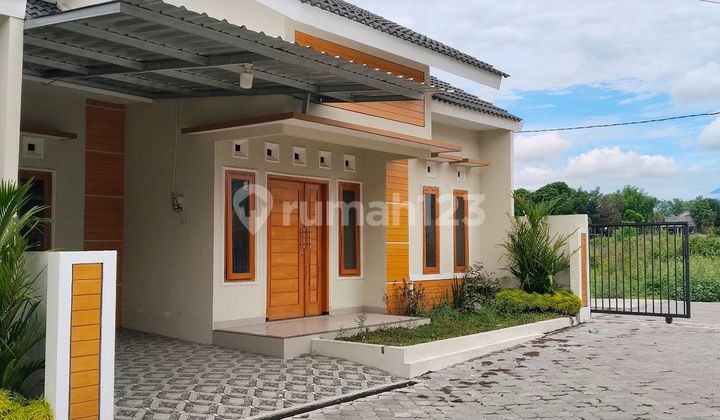 Rumah Baru Dekat Kampus Maguwoharjo Rumah Rumah Baru Dekat Kampus Maguwoharjo Rumah