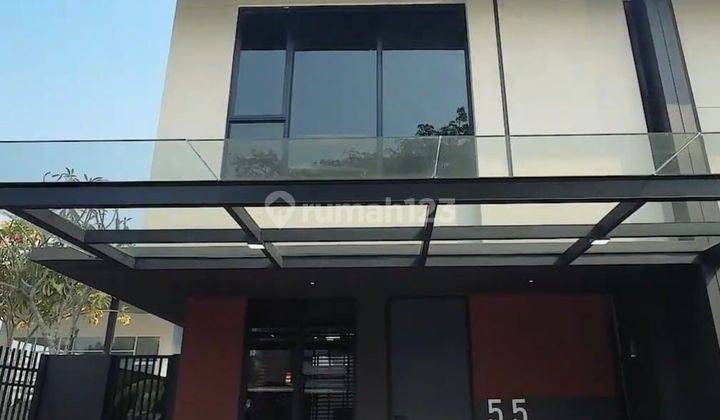 Rumah Mewah 2 Lantai Di Lippo Cikarang, Cendana Suites The Patio 1