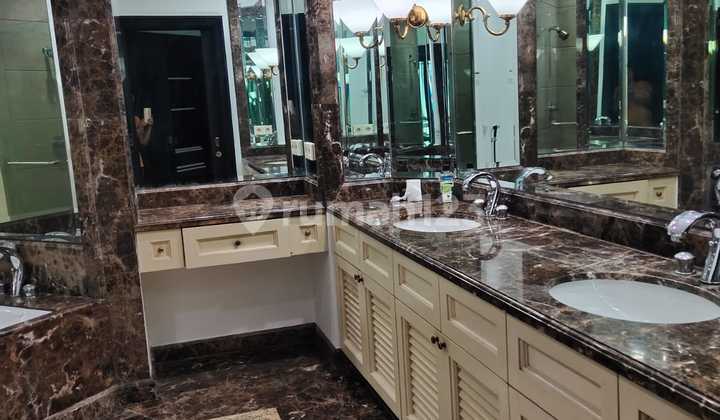 Sewa dan Jual Apartemen Four Season Residence Jakarta Selatan – 3BR Fully Furnished 2