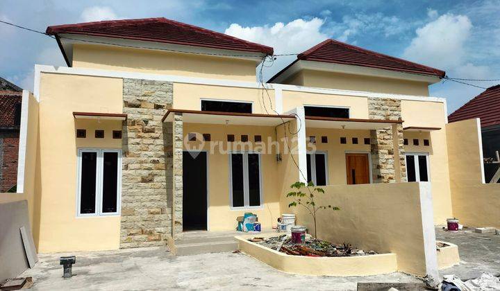Rumah baru strategis gasem wolter Monginsidi semarang timur Tlogomulyo 1
