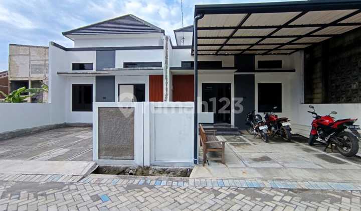 Rumah Di Dolog, 3 Menit Swalayan Aneka Jaya Wolter Monginsidi 2