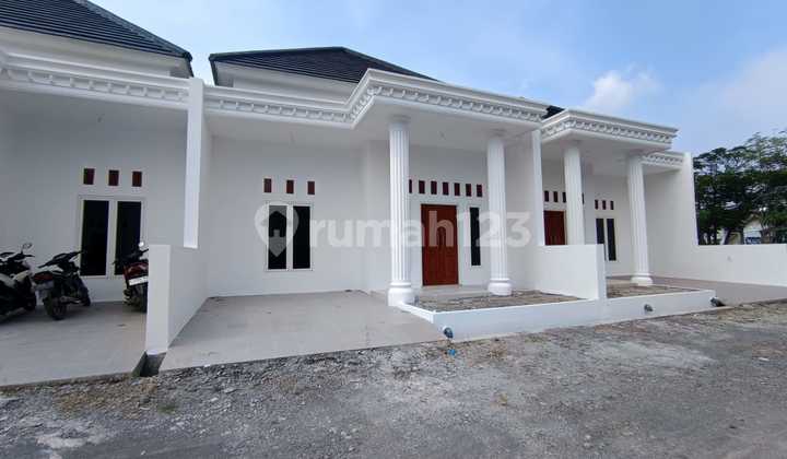 New Ready-to-Move-In House in Banjardowo Wolter Monginsidi 1