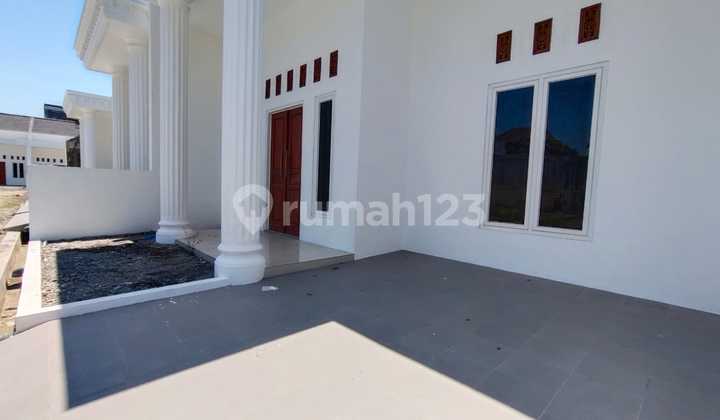 New Ready-to-Move-In House in Banjardowo Wolter Monginsidi 2