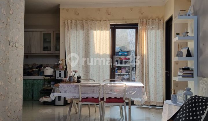 Rumah Sudut Lt 172 m2 Harga Paling Murah Cluster Premium Graha Raya Bintaro 2