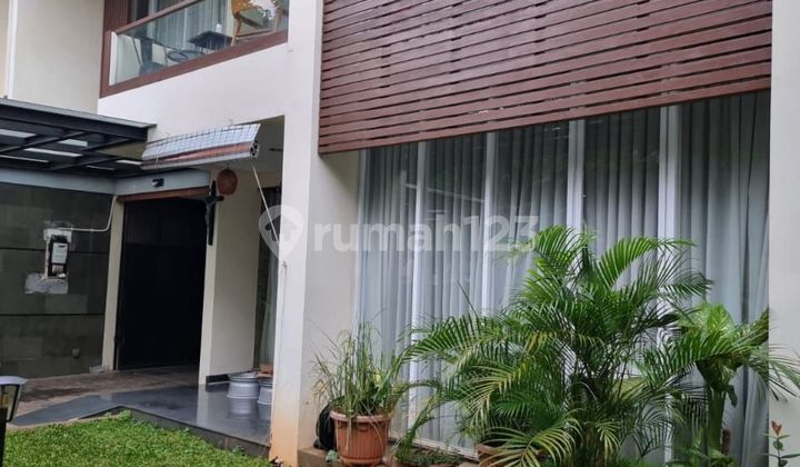 Rumah Semi Furnished!! Di Pondok Indah, Jakarta Selatan