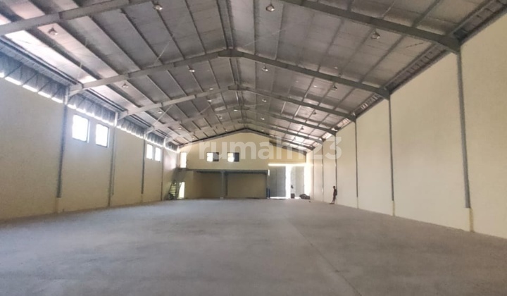 For Rent: Warehouse in Taman Tekno, Area 1080 m² For Rent: Warehouse in Taman Tekno, Area 1080 m²