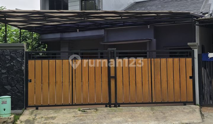 Dijual Rumah Besar Di Cluster Flourite Full Renov