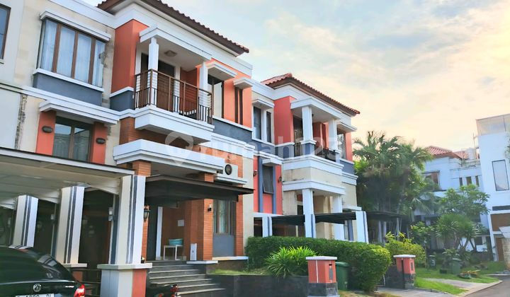 Beautiful 2.5-Story House at Gading Park View with SHM