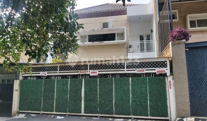 Jagakarsa Jaksel Rumah Cantik 2Lt Murah