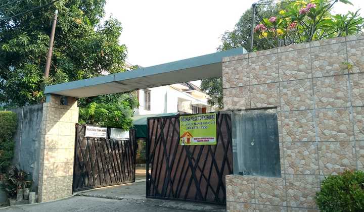 Sold Through Auction Below Market Price! Cheap House in Orange Ville Town House Cash Only 2