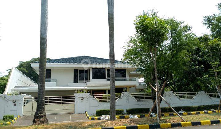 Rumah Lama Hoek Di Perum Taman Kebon Jeruk Intercon Jakarta Barat 2